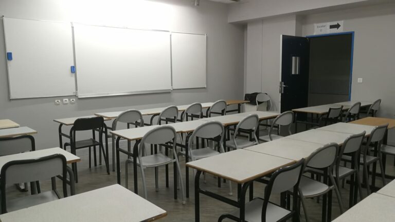 location décor lieu tournage classe