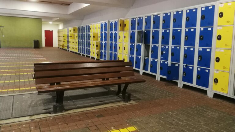 location décor lieu tournage classe