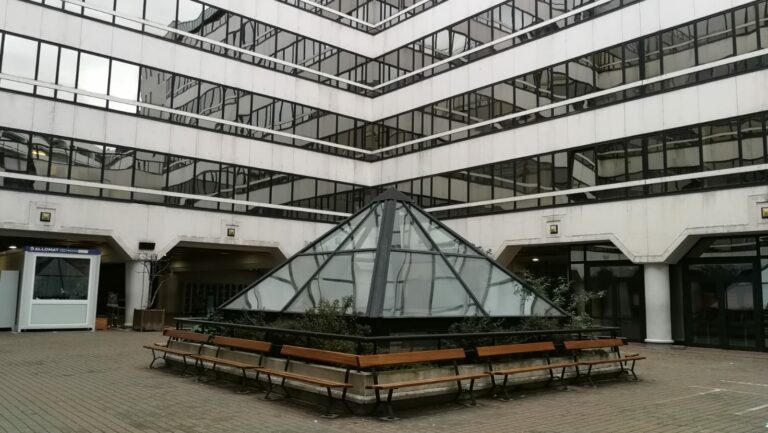 location décor lieu tournage classe