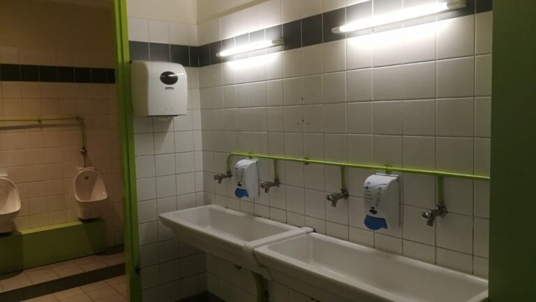 location décor lieu tournage classe