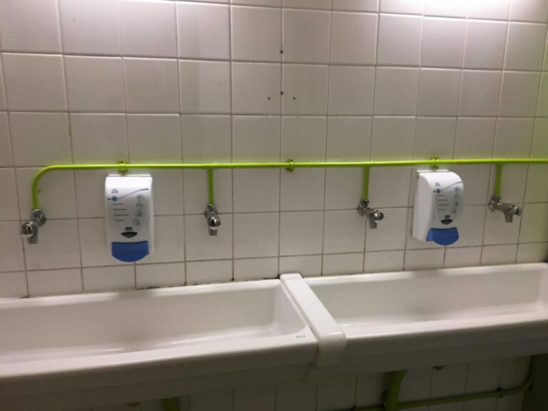 location décor lieu tournage classe