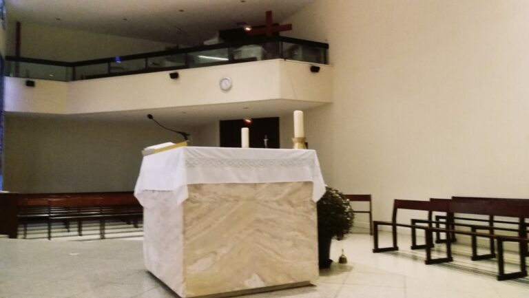 location décor lieu tournage chapelle