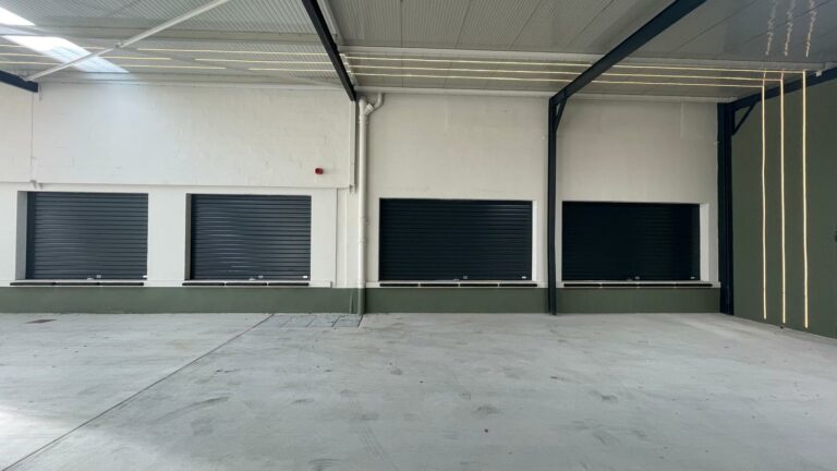 Réf : Site Hangar / Parking / Plateau / Bureaux 9301 64 IMG 20240718 WA00321