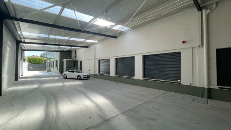 Réf : Site Hangar / Parking / Plateau / Bureaux 9301 62 IMG 20240718 WA00351
